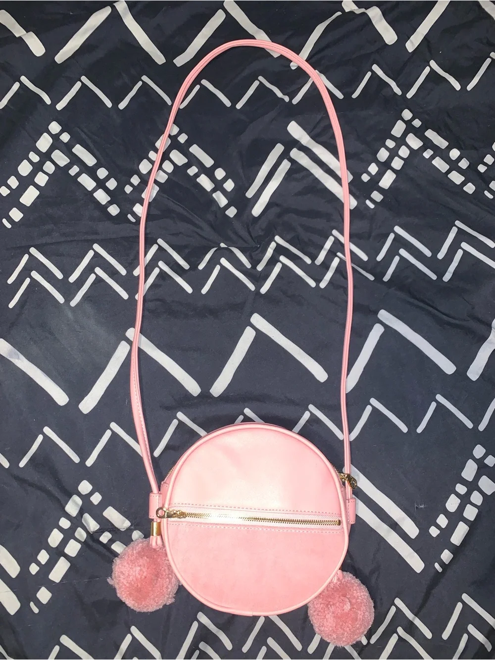 Never Worn Ban.do Leather Circle Pom Pom Crossbody Bag